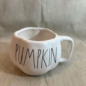 RAE DUNN Large Lettering Pumpkin Shaped Mug with the Word  Pumpkin in Black